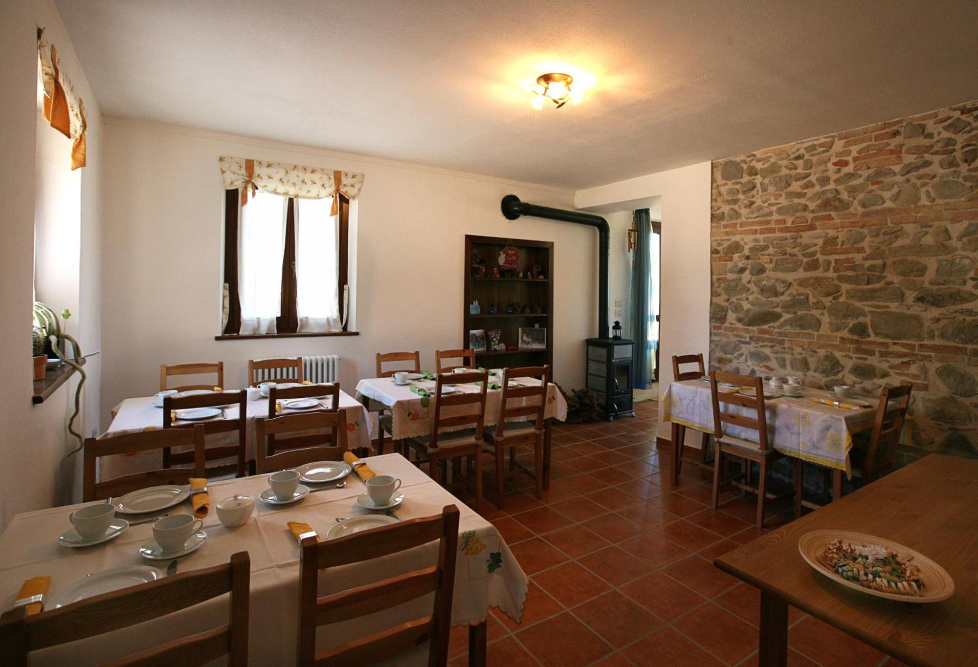 B&B La Fenice Montegridolfo Exteriör bild