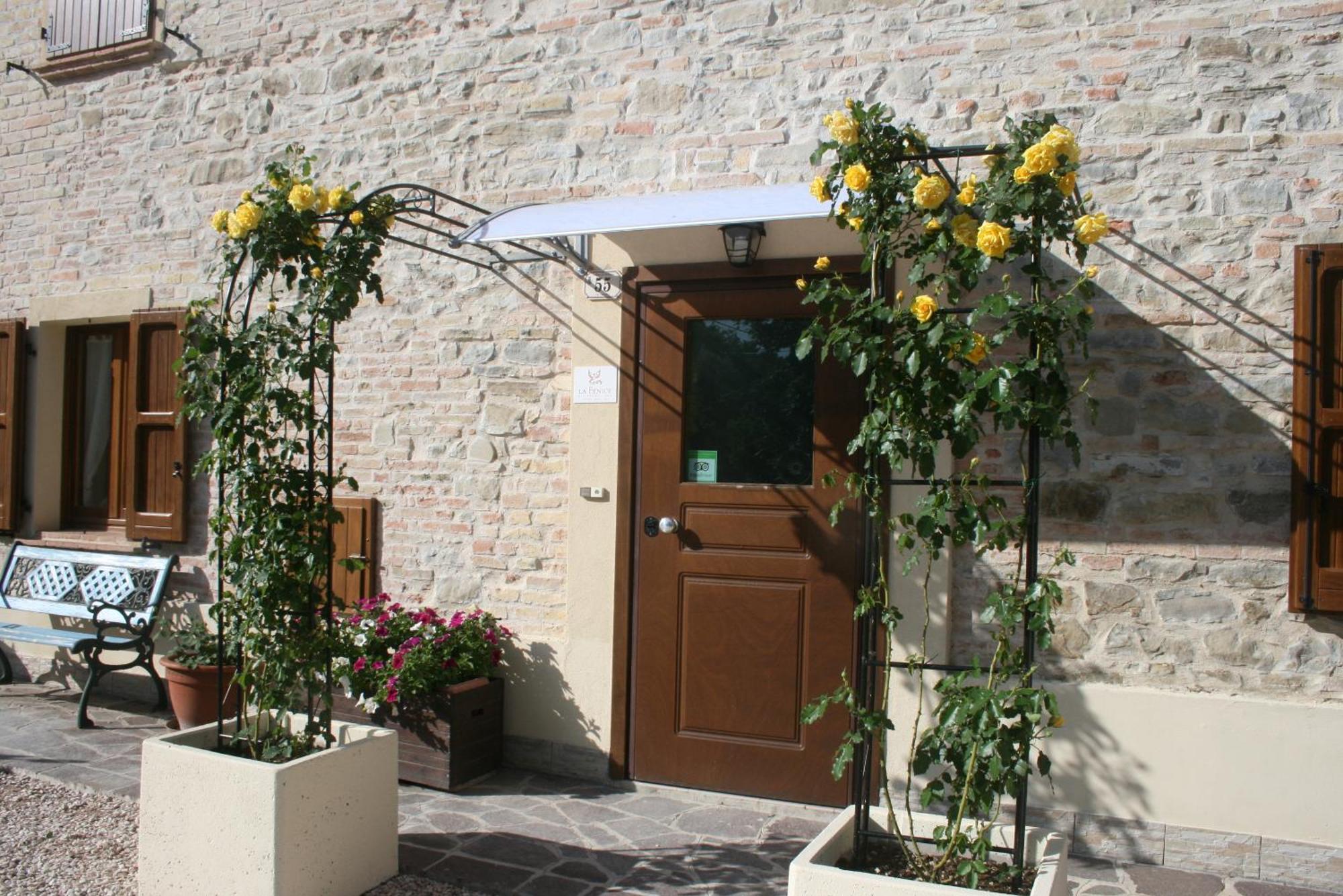 B&B La Fenice Montegridolfo Exteriör bild